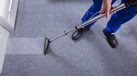 Emergency carpet cleaning and restoration service